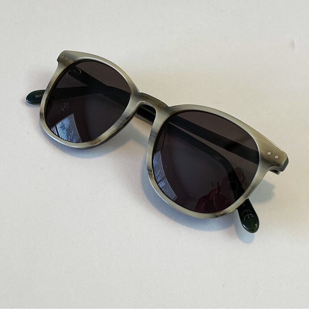 MADEWELL Northside Sunglasses Gray Spruce Horn